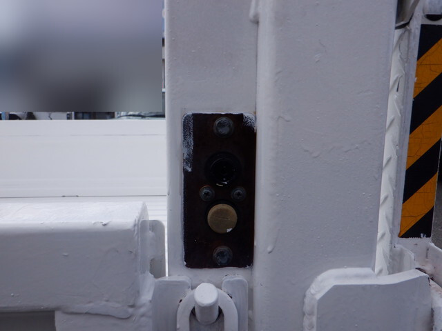 日産バネット平ボディ小型（2t・3t）[写真09]