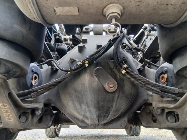 日野プロフィアトレーラーヘッド（トラクターヘッド）大型（10t）[写真19]