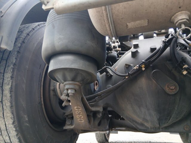 日野プロフィアトレーラーヘッド（トラクターヘッド）大型（10t）[写真20]