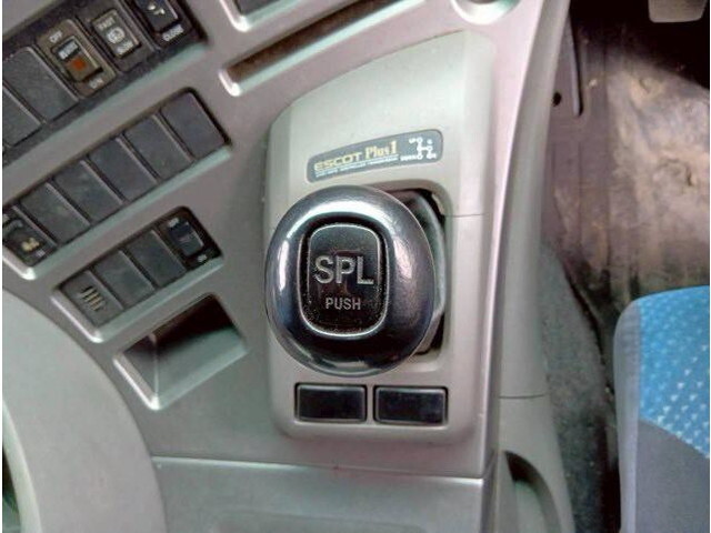 UDトラックスクオンセーフティローダー大型（10t）[写真22]