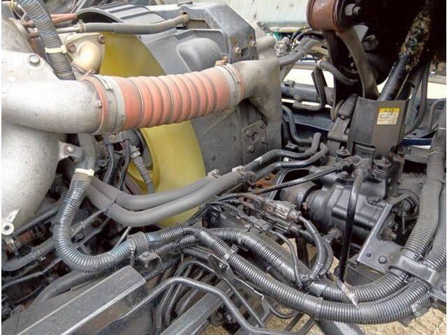 UDトラックスクオンセーフティローダー大型（10t）[写真27]