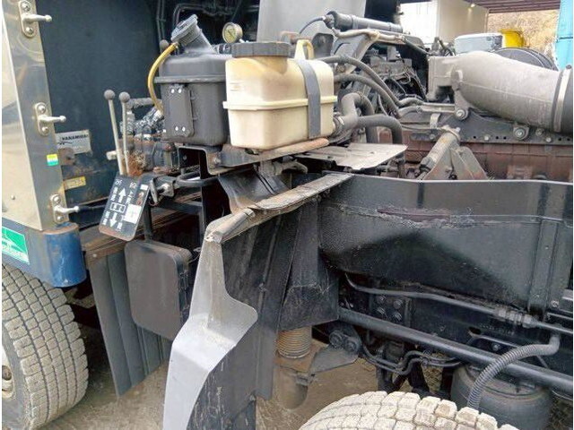 UDトラックスクオンセーフティローダー大型（10t）[写真29]