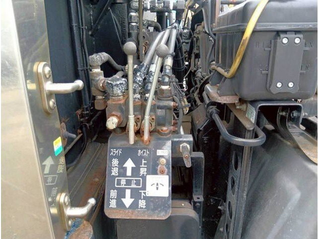 UDトラックスクオンセーフティローダー大型（10t）[写真32]