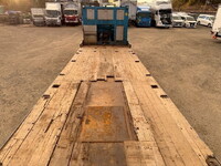 UDトラックスクオンセルフローダー大型（10t）[写真12]