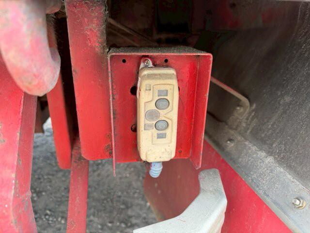 UDトラックスクオンセルフローダー大型（10t）[写真25]