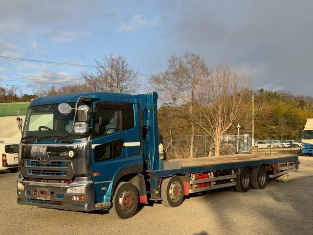 UDトラックスクオンセルフローダー大型（10t）[写真03]