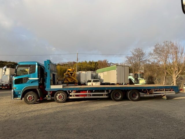 UDトラックスクオンセルフローダー大型（10t）[写真05]