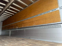 UDトラックスクオンアルミウイング大型（10t）[写真14]