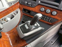 UDトラックスクオンアルミウイング大型（10t）[写真27]