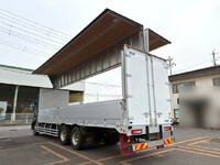 UDトラックスクオンアルミウイング大型（10t）[写真02]