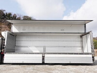 UDトラックスクオン冷蔵冷凍ウイング大型（10t）[写真12]