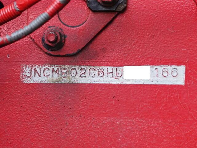 UDトラックスクオン冷蔵冷凍ウイング大型（10t）[写真19]