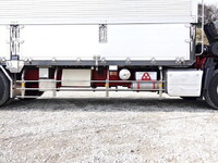 UDトラックスクオン冷蔵冷凍ウイング大型（10t）[写真21]