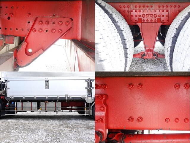 UDトラックスクオン冷蔵冷凍ウイング大型（10t）[写真22]