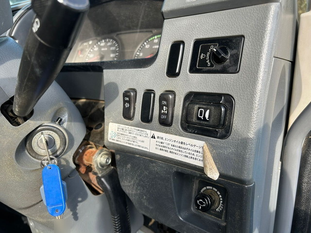 三菱ふそうファイターダンプ中型（4t）[写真19]