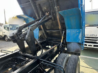 三菱ふそうファイターダンプ中型（4t）[写真06]