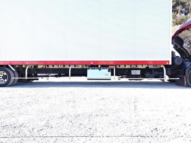 いすゞフォワードアルミバン中型（4t）[写真15]