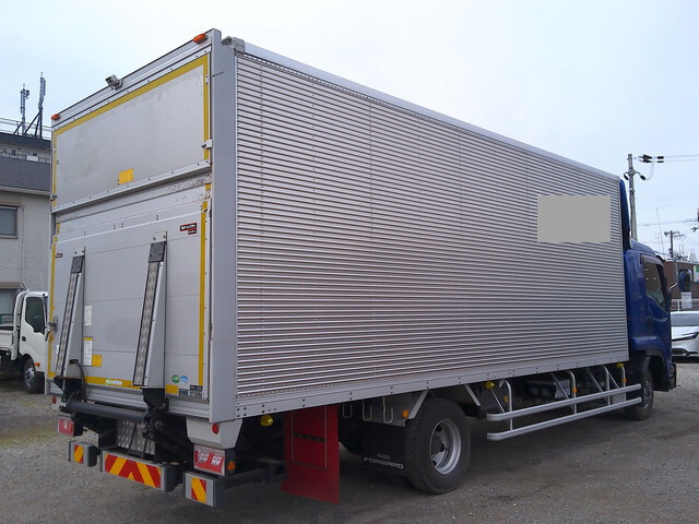 いすゞフォワードアルミバン中型（4t）[写真02]