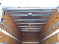 いすゞフォワードアルミバン中型（4t）[写真24]