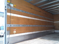 いすゞフォワードアルミバン中型（4t）[写真26]