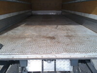 いすゞフォワードアルミバン中型（4t）[写真27]