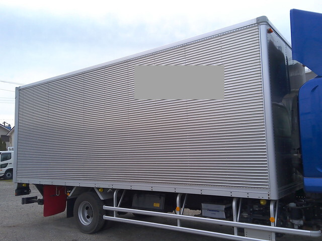 いすゞフォワードアルミバン中型（4t）[写真06]