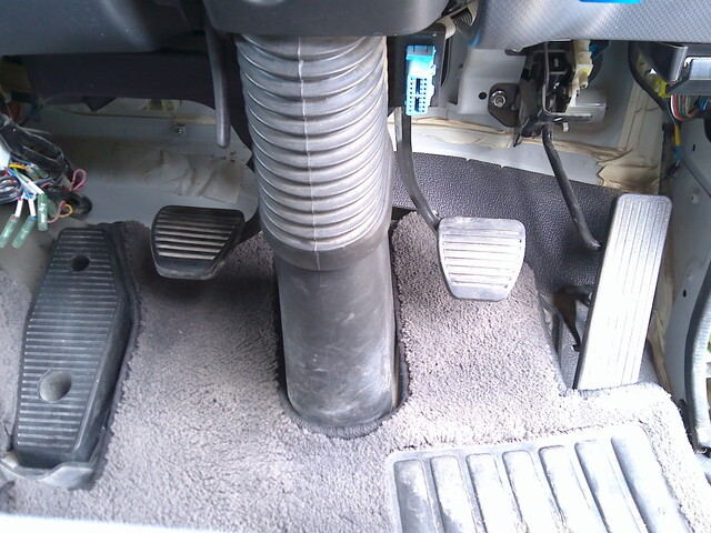 いすゞフォワードミキサー車（コンクリートミキサー）増トン（6t・8t）[写真24]