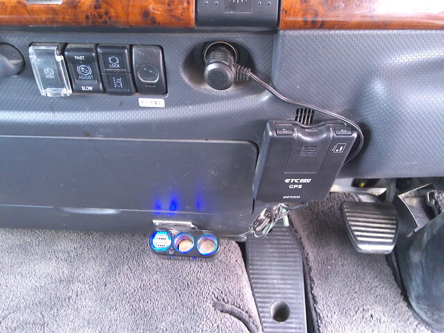 いすゞフォワードミキサー車（コンクリートミキサー）増トン（6t・8t）[写真34]