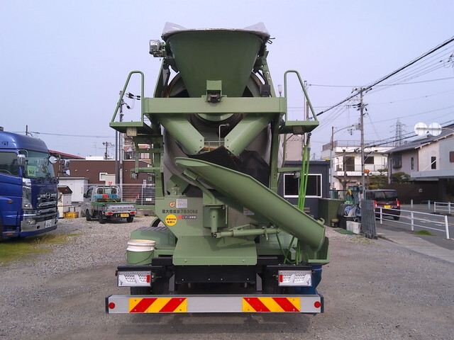 いすゞフォワードミキサー車（コンクリートミキサー）増トン（6t・8t）[写真05]