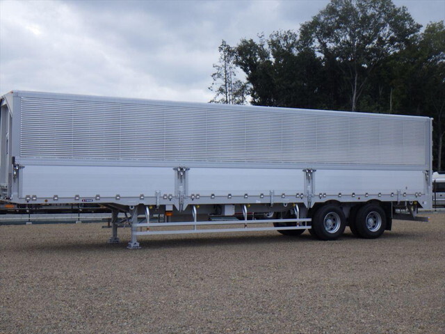 その他のメーカーその他の車種ウイングトレーラー大型（10t）[写真06]