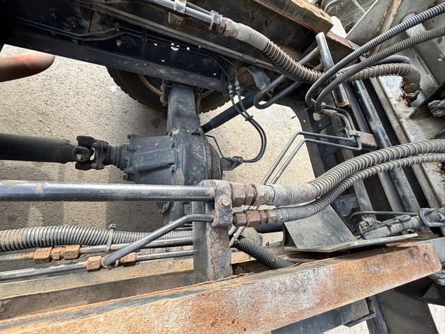 日野レンジャーパッカー車（塵芥車）中型（4t）[写真17]