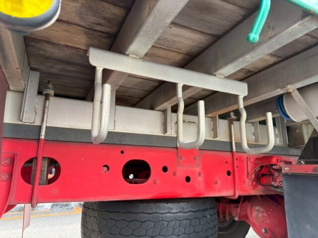 三菱ふそうファイター平ボディ増トン（6t・8t）[写真07]