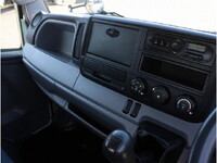 三菱ふそうキャンター平ボディ小型（2t・3t）[写真23]