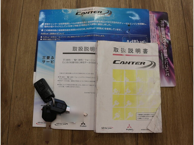 三菱ふそうキャンター平ボディ小型（2t・3t）[写真31]