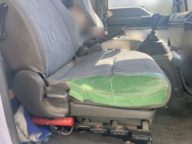 いすゞフォワードクレーン4段中型（4t）[写真30]