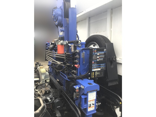 三菱ふそうキャンターダンプ・クレーン付小型（2t・3t）[写真12]