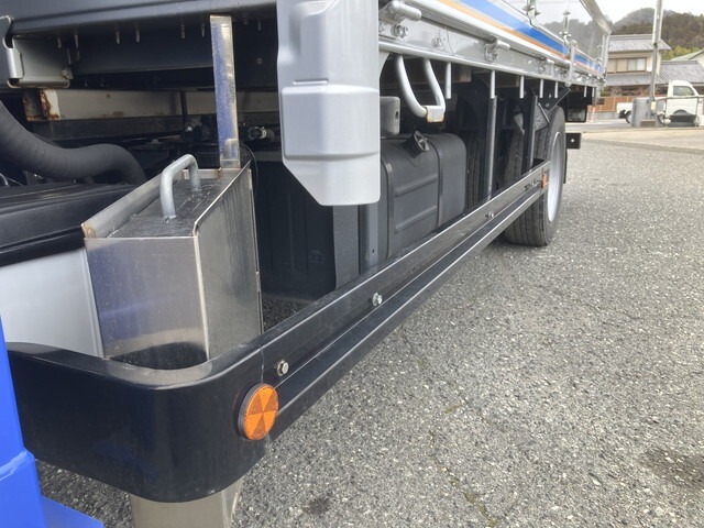 日野デュトロセルフクレーン4段小型（2t・3t）[写真24]