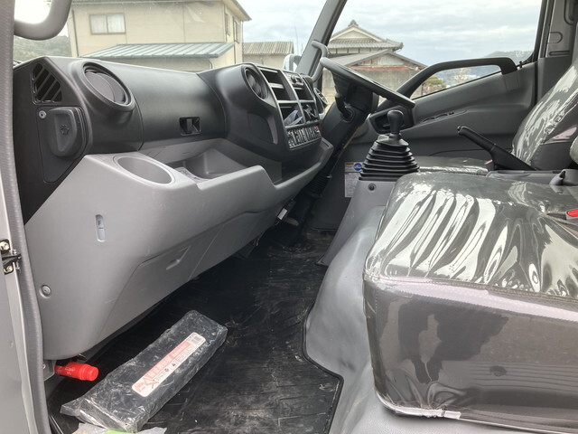 日野デュトロセルフクレーン4段小型（2t・3t）[写真32]