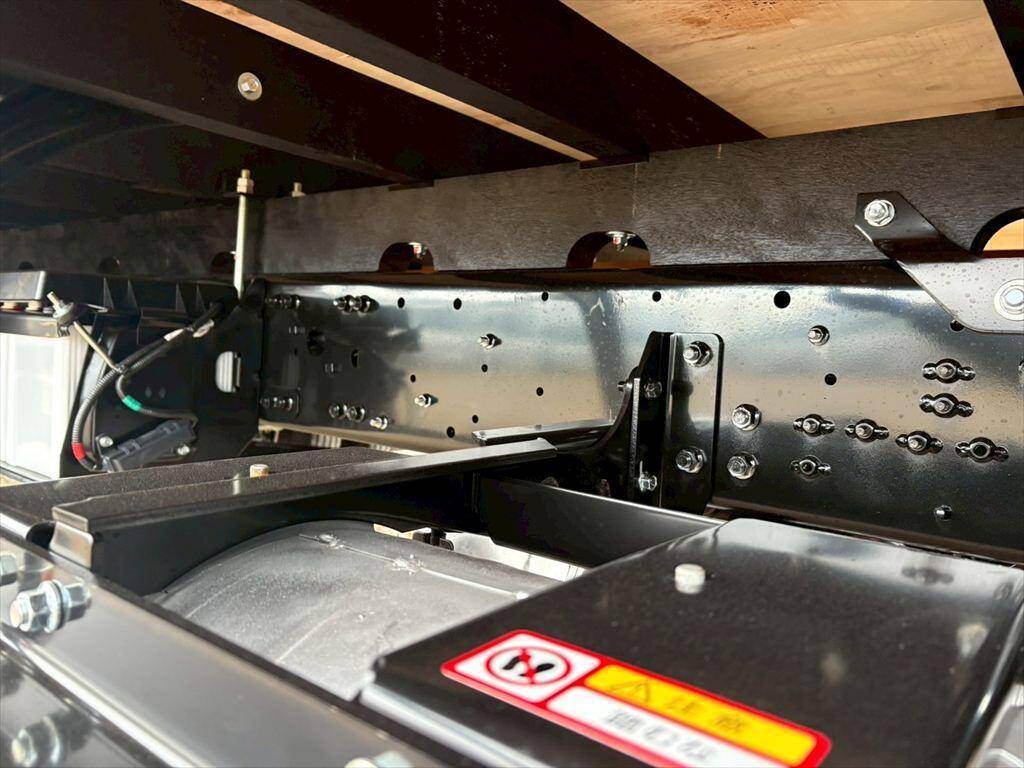 三菱ふそうファイター平ボディ中型（4t）[写真13]