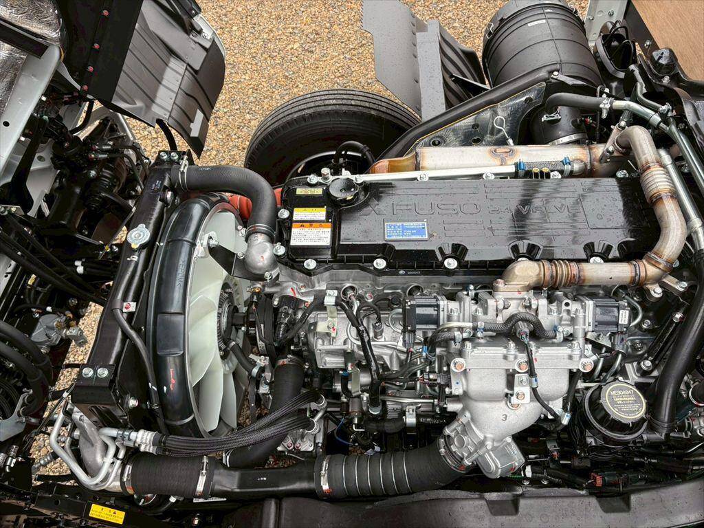 三菱ふそうファイター平ボディ中型（4t）[写真14]