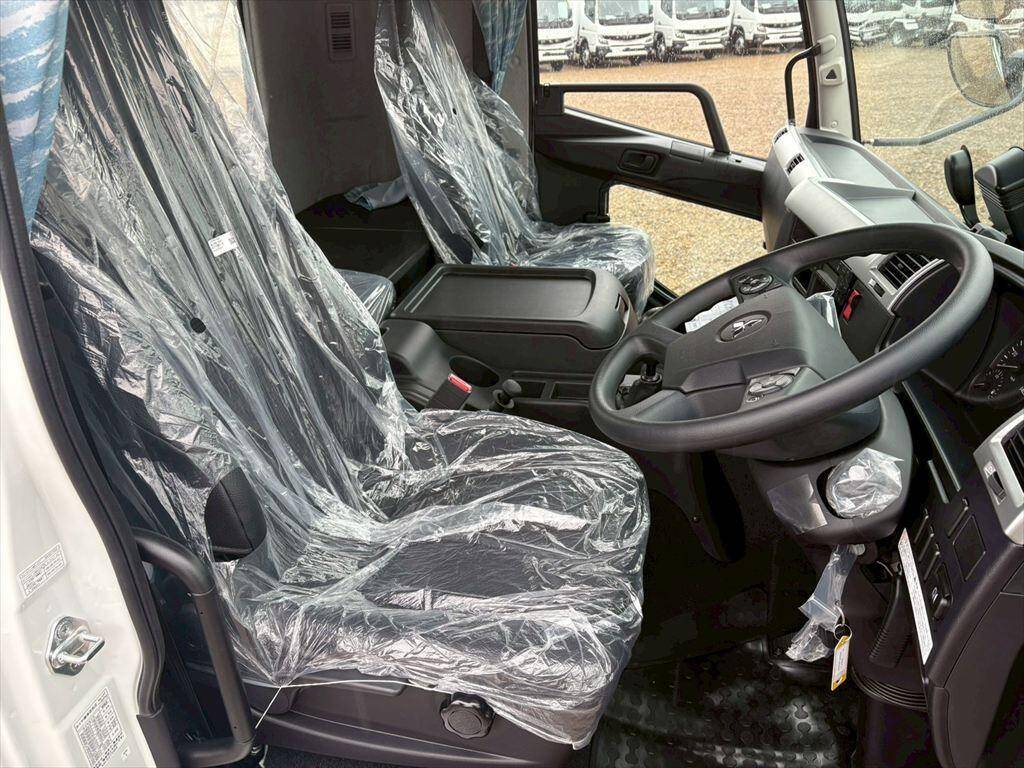 三菱ふそうファイター平ボディ中型（4t）[写真16]