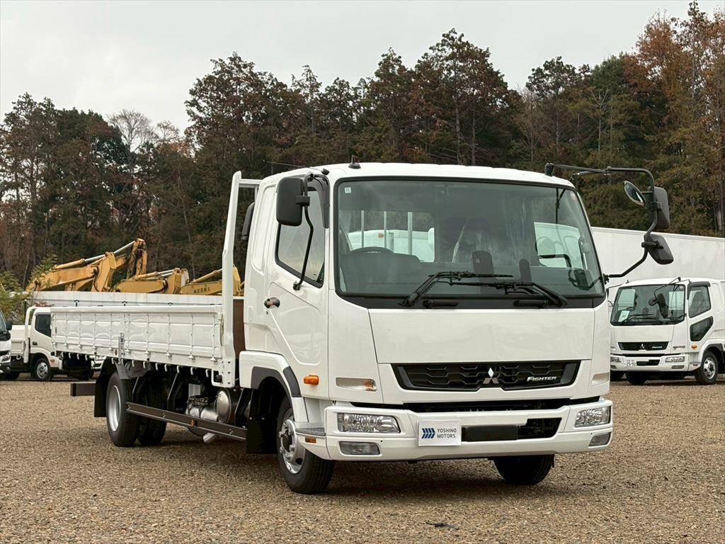 三菱ふそうファイター平ボディ中型（4t）[写真02]