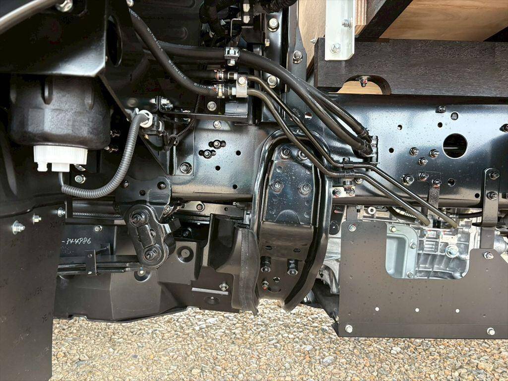 三菱ふそうファイター平ボディ中型（4t）[写真09]