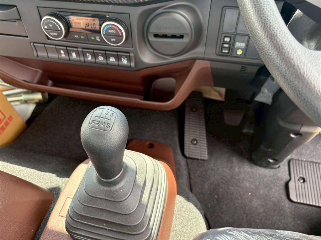 日野レンジャークレーン4段中型（4t）[写真20]