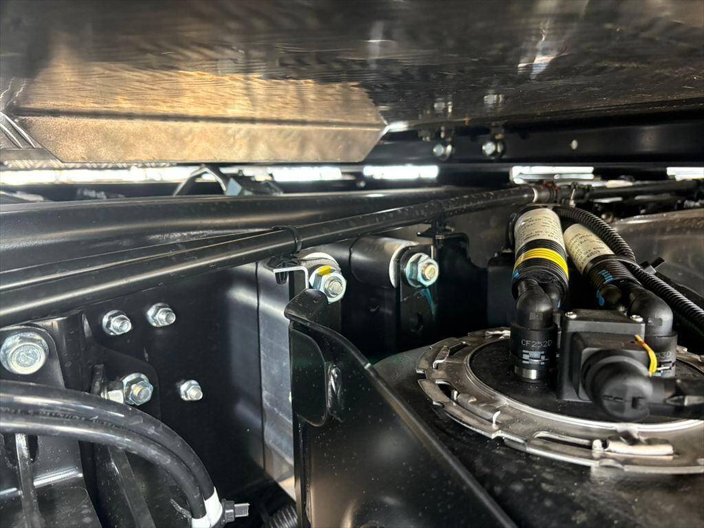 三菱ふそうスーパーグレートトレーラーヘッド（トラクターヘッド）大型（10t）[写真13]