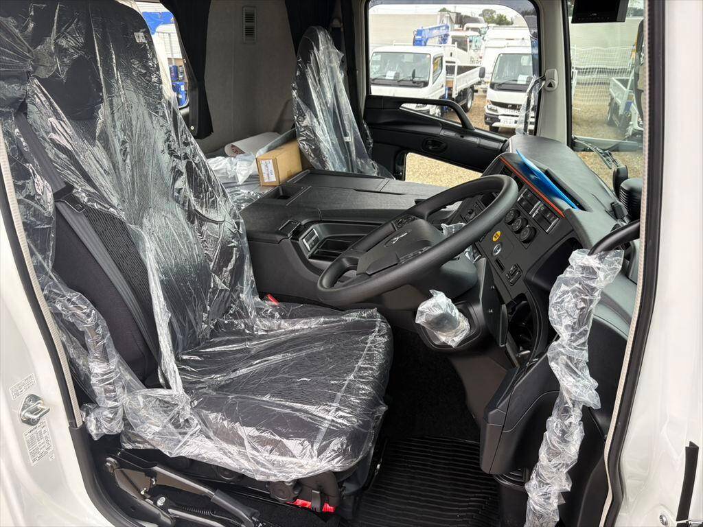 三菱ふそうスーパーグレートトレーラーヘッド（トラクターヘッド）大型（10t）[写真19]