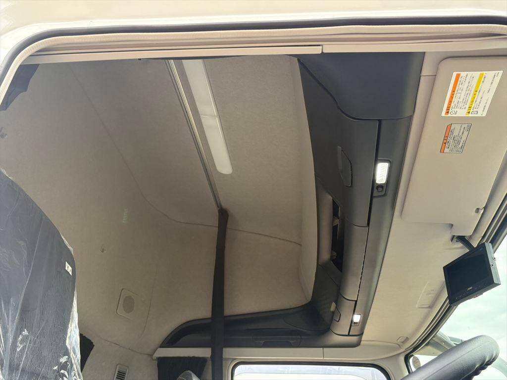 三菱ふそうスーパーグレートトレーラーヘッド（トラクターヘッド）大型（10t）[写真22]