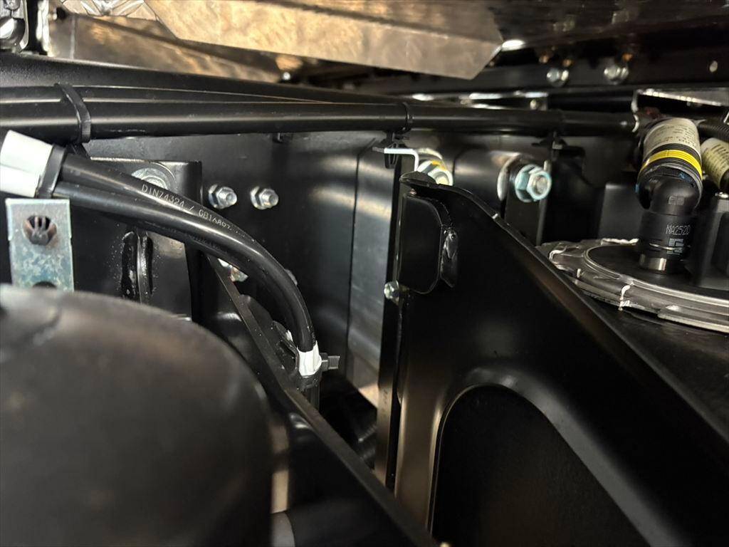 三菱ふそうスーパーグレートトレーラーヘッド（トラクターヘッド）大型（10t）[写真11]