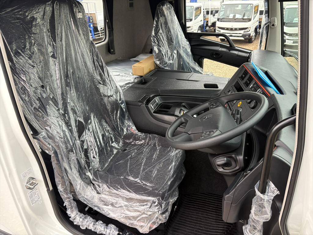 三菱ふそうスーパーグレートトレーラーヘッド（トラクターヘッド）大型（10t）[写真17]