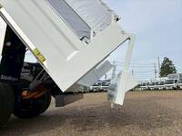 三菱ふそうスーパーグレートダンプ大型（10t）[写真11]